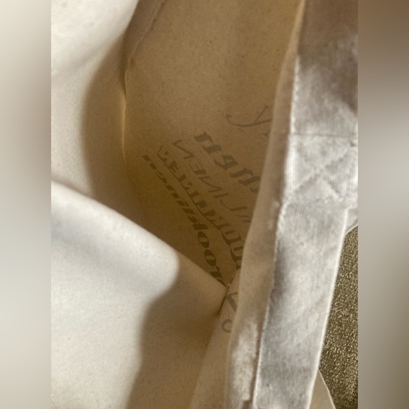 Brooklinen canvas tote bag - Picture 7 of 9